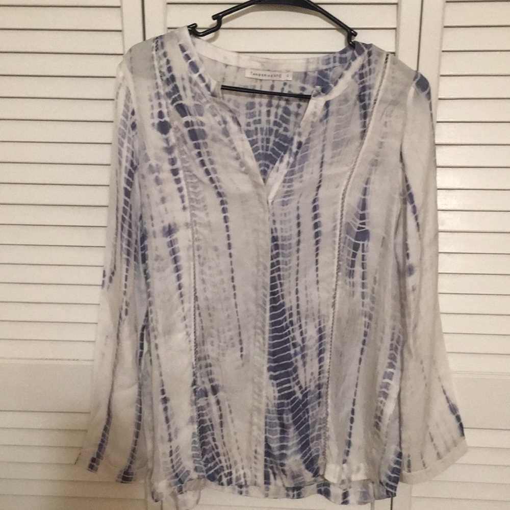NWOT Ladies long sleeve large blouse